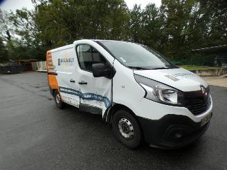 Tweedehands auto Renault Trafic TRAFIC 3 COURT PHASE 1 - 1.6 DCI - 16V TURBO 2018/5