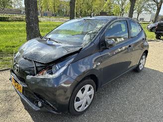 uszkodzony samochody ciężarowe Toyota Aygo  2018/1