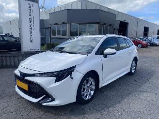 Vaurioauto  commercial vehicles Toyota Corolla Touring Sports 1.8 Hybrid Business AUTOMAAT 2022/6