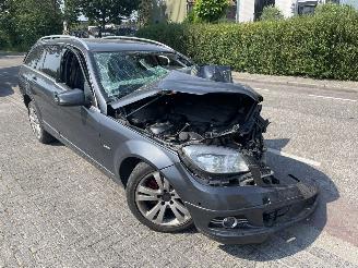 uszkodzony samochody osobowe Mercedes C-klasse 2.2 C200 CDi Combi 2008/8