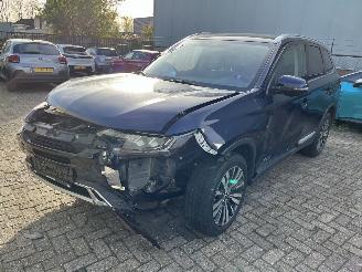 occasion passenger cars Mitsubishi Outlander 2.0 Limited Automaat 2WD 2019/10