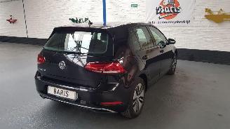 dañado vehículos comerciales Volkswagen e-Golf E-GOLF 136 PK AUT .... 2017/5
