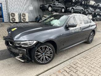 danneggiata veicoli commerciali BMW 3-serie 330e Plug-in-Hybrid xDrive 2019/8