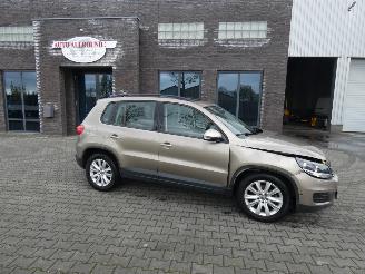 damaged commercial vehicles Volkswagen Tiguan 1.4 TSI CON. SERIES 2016/6