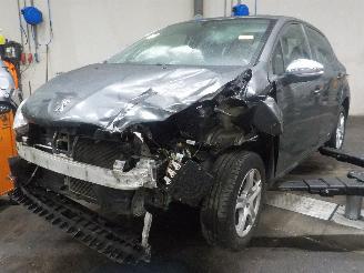 Coche accidentado Peugeot 208 208 I (CA/CC/CK/CL) Hatchback 1.2 Vti 12V PureTech 82 (EB2F(HMZ)) [60k=
W]  (03-2012/12-2019) 2013/8