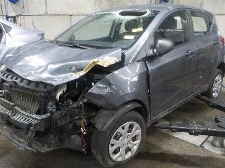 danneggiata veicoli commerciali Hyundai I-10 i10 (B5) Hatchback 1.0 12V (G3LA) [49kW]  (12-2013/06-2020) 2014/7