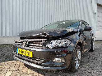 damaged campers Volkswagen Polo Polo VI (AW1) Hatchback 5-drs 1.0 TSI 12V (DLAC) [70kW]  (06-2017/...)= 2021/3