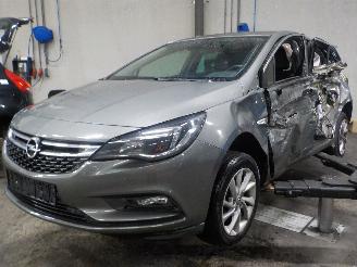 Tweedehands auto Opel Astra Astra K Hatchback 5-drs 1.6 CDTI 110 16V (B16DTE(Euro 6)) [81kW]  (06-=
2015/12-2022) 2016/10