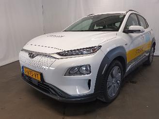Dezmembrări autoturisme Hyundai Kona Kona (OS) SUV 64 kWh (EM16) [150kW]  (04-2018/03-2023) 2020/12