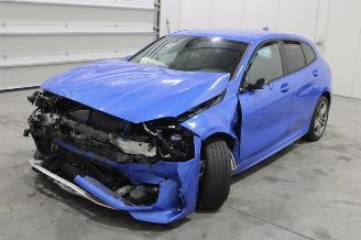 skadebil auto BMW 1-serie 118 2020/3