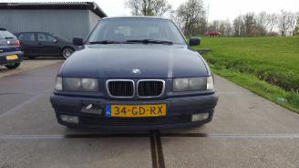 damaged commercial vehicles BMW 3-serie 3 serie Compact (E36/5) Hatchback 316i (M43-B19(194E1)) [77kW]  (12-1998/08-2000) 2000/9
