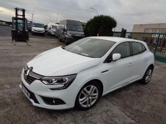 damaged commercial vehicles Renault Mégane 1.2 TURBO 2016/6